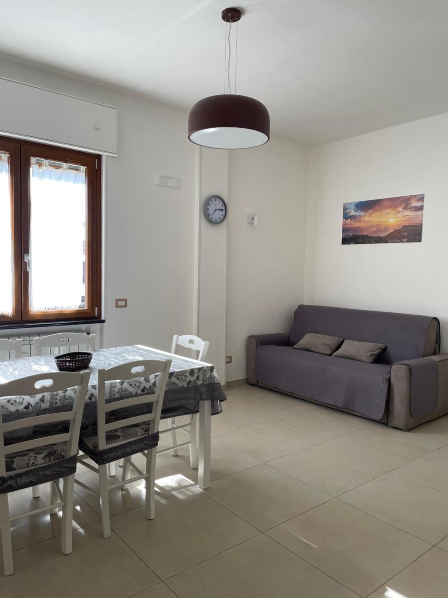 Casa Vacanze Casanova 阿杰罗拉 外观 照片