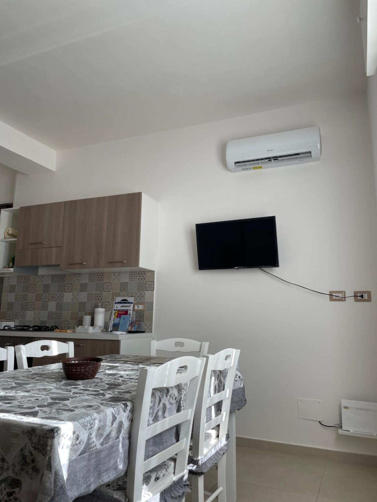 Casa Vacanze Casanova 阿杰罗拉 外观 照片